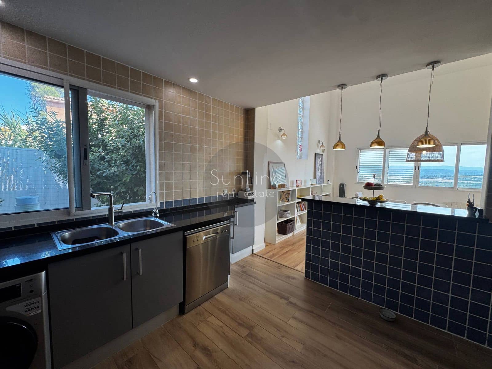 3 slaapkamer Villa te koop in Torrent met zwembad garage - € 550.000 (Ref: 10175287)