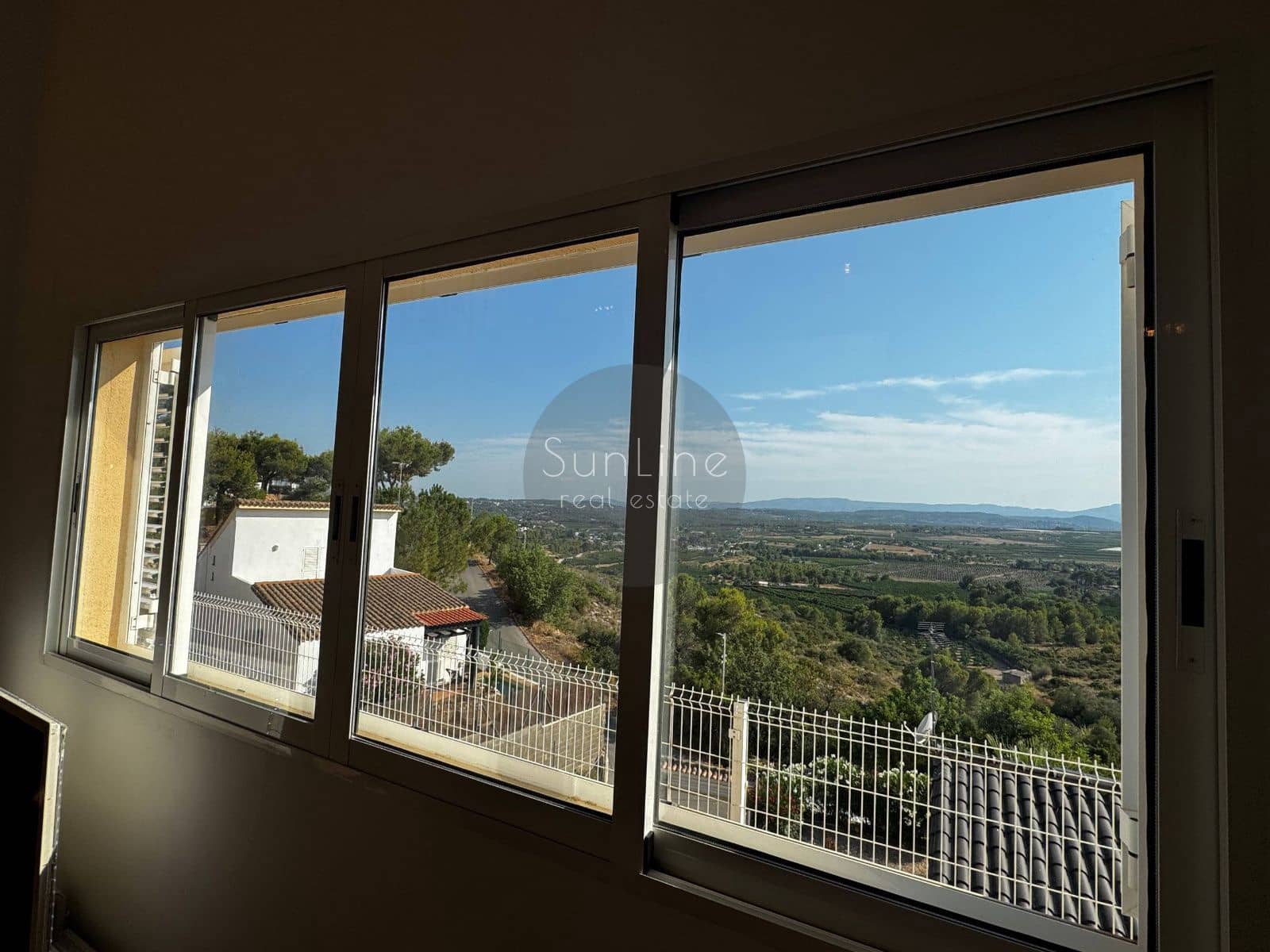 3 slaapkamer Villa te koop in Torrent met zwembad garage - € 550.000 (Ref: 10175287)