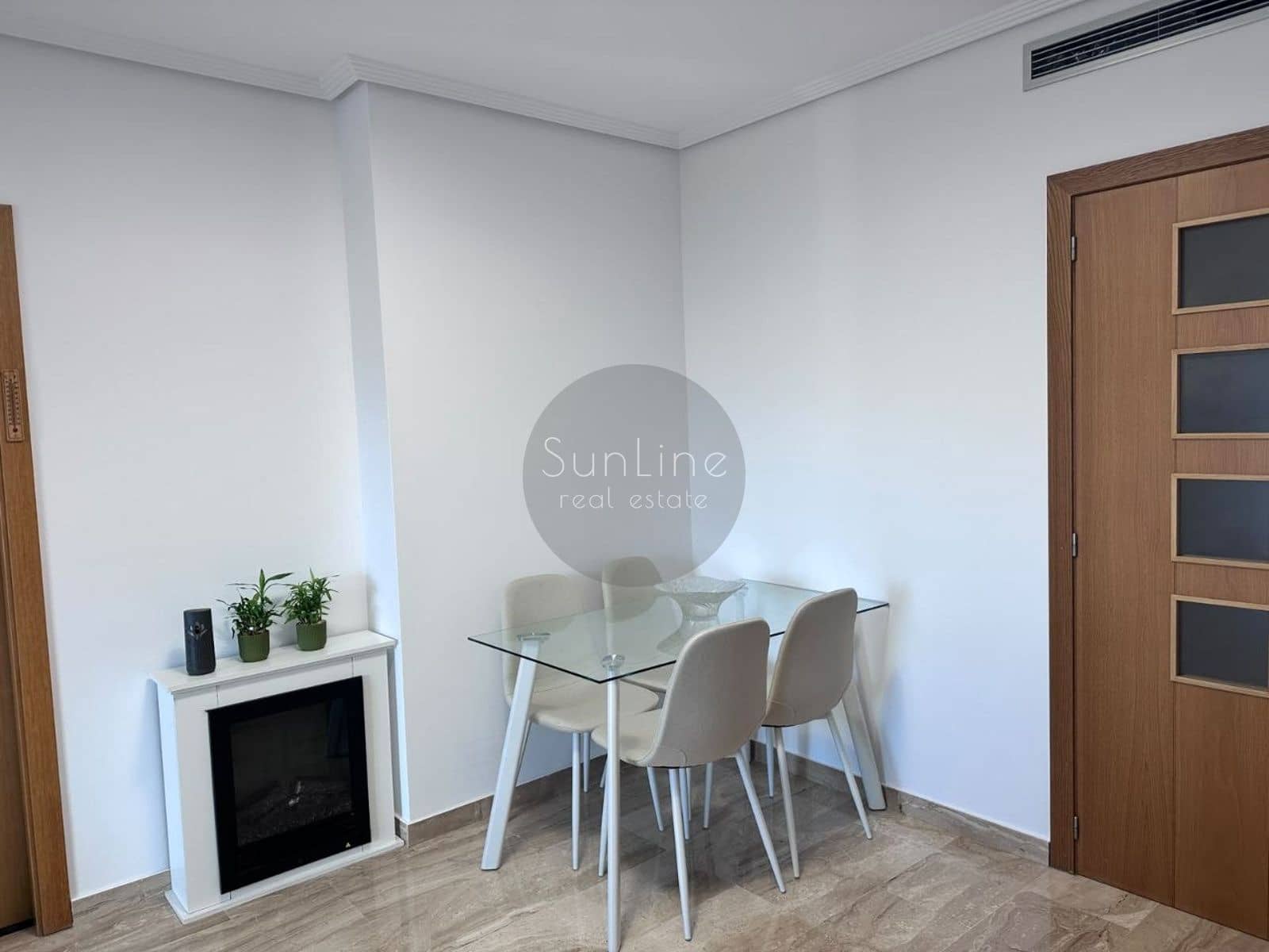 3 soverom Leilighet til leie i Valencia by med svømmebasseng garasje - € 2 200 (Ref: 10175295)