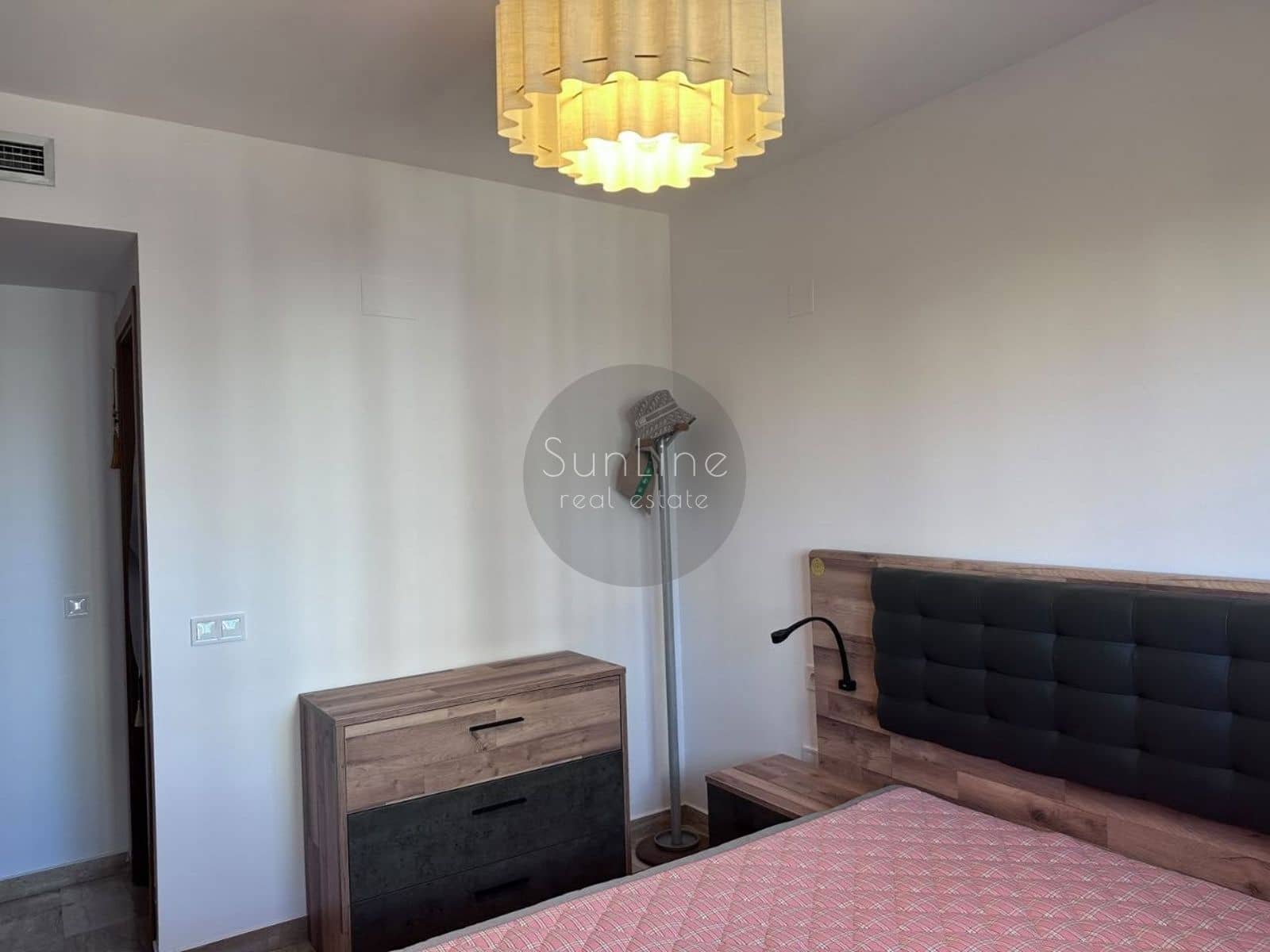 3 soverom Leilighet til leie i Valencia by med svømmebasseng garasje - € 2 200 (Ref: 10175295)
