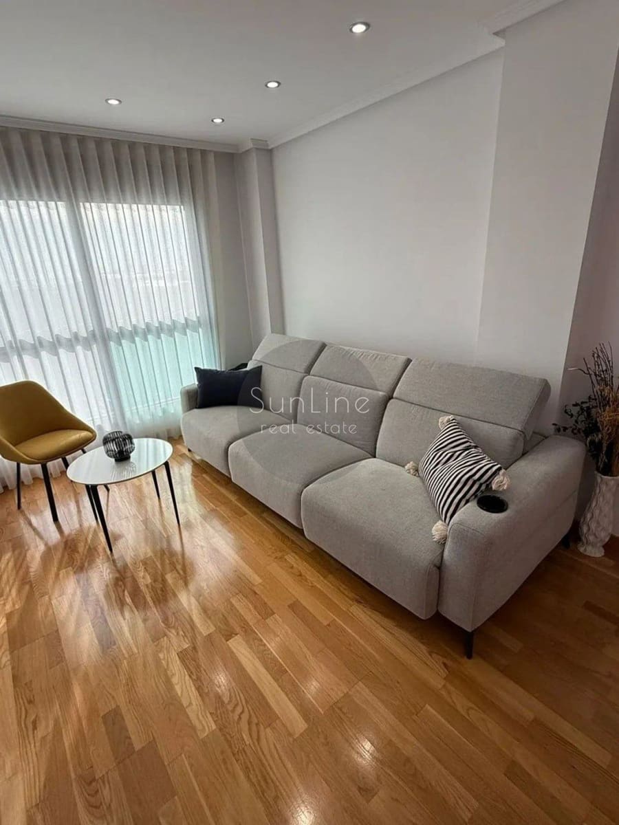 3 quarto Apartamento para arrendar em Valencia cidade com piscina garagem - 2 700 € (Ref: 10175296)