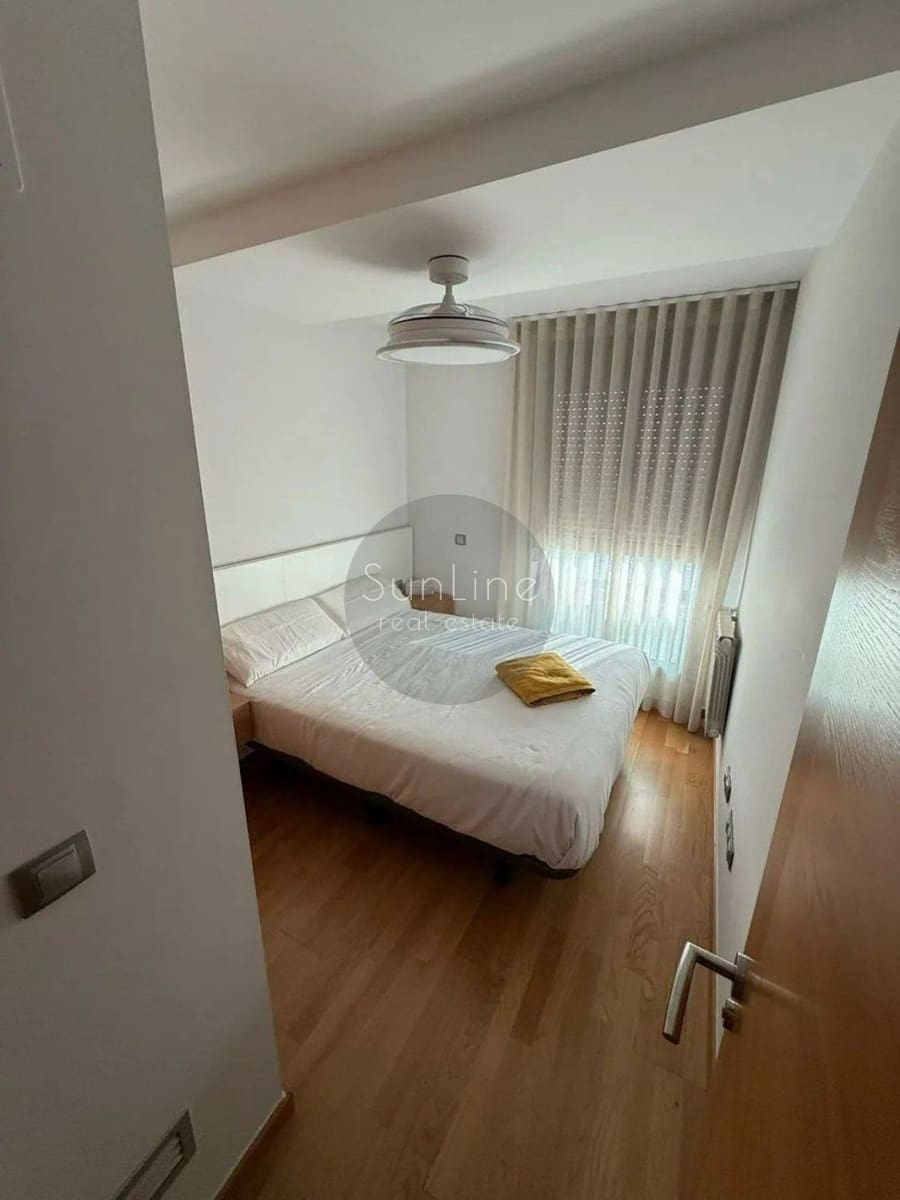 3 quarto Apartamento para arrendar em Valencia cidade com piscina garagem - 2 700 € (Ref: 10175296)