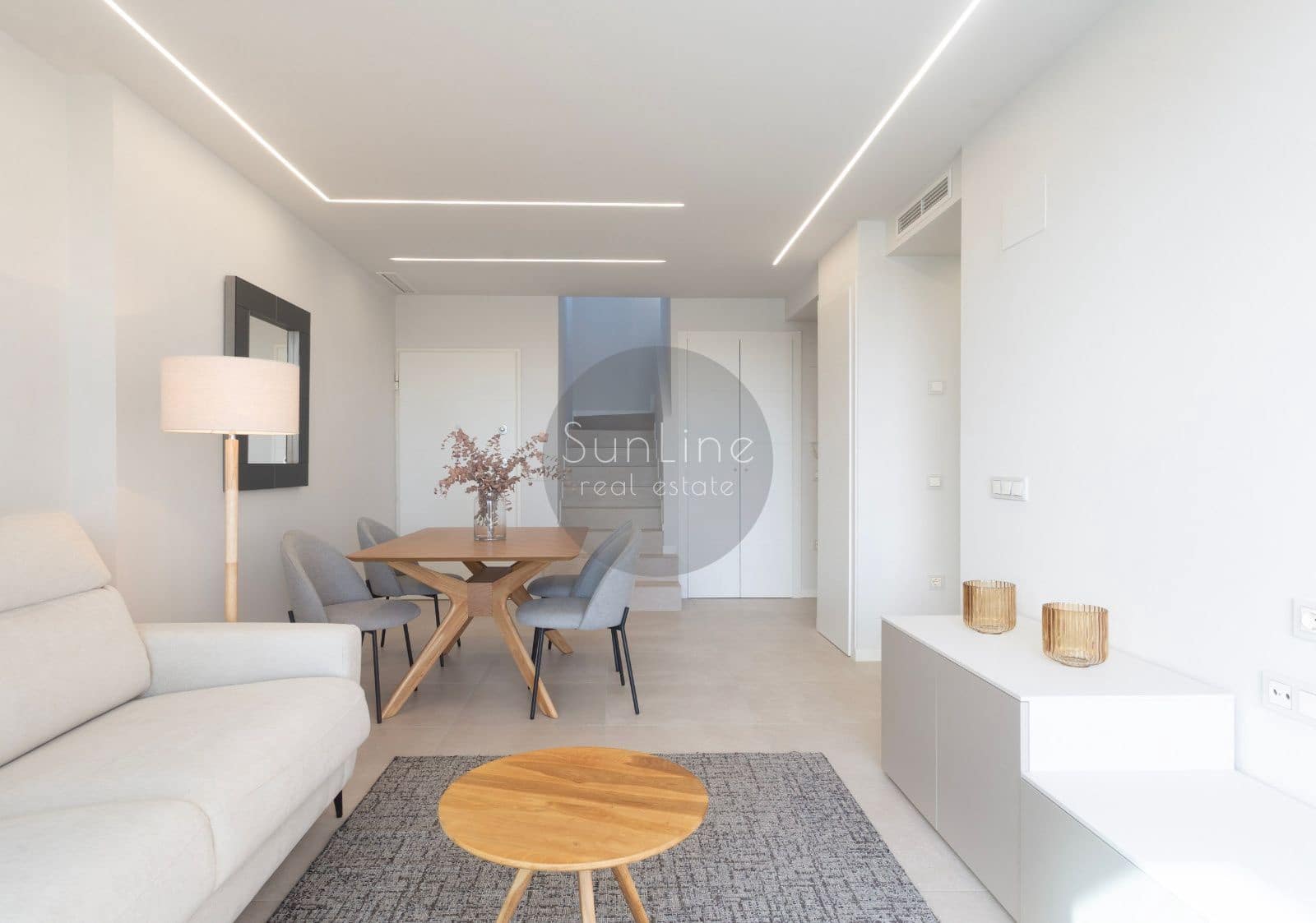 2 slaapkamer Flat te koop in Denia met zwembad - € 355.000 (Ref: 10175298)