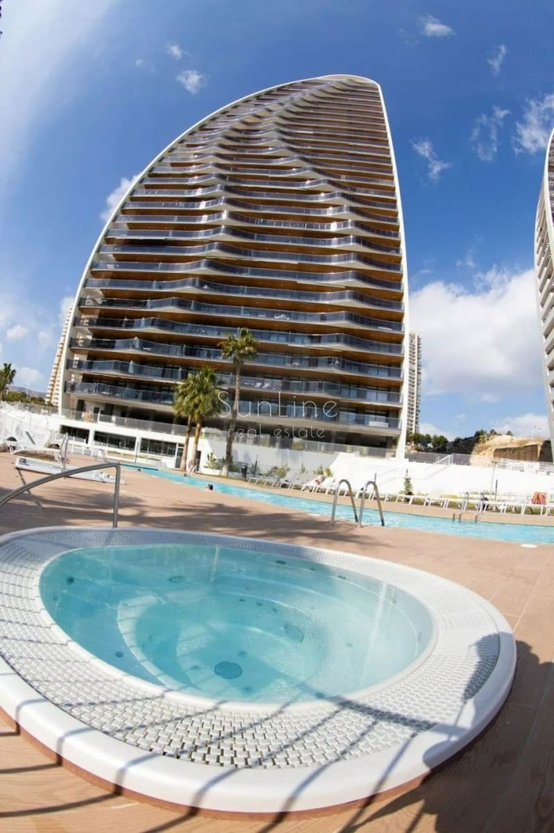 3 chambre Appartement à vendre à Benidorm avec piscine garage - 1 150 000 € (Ref: 10175301)