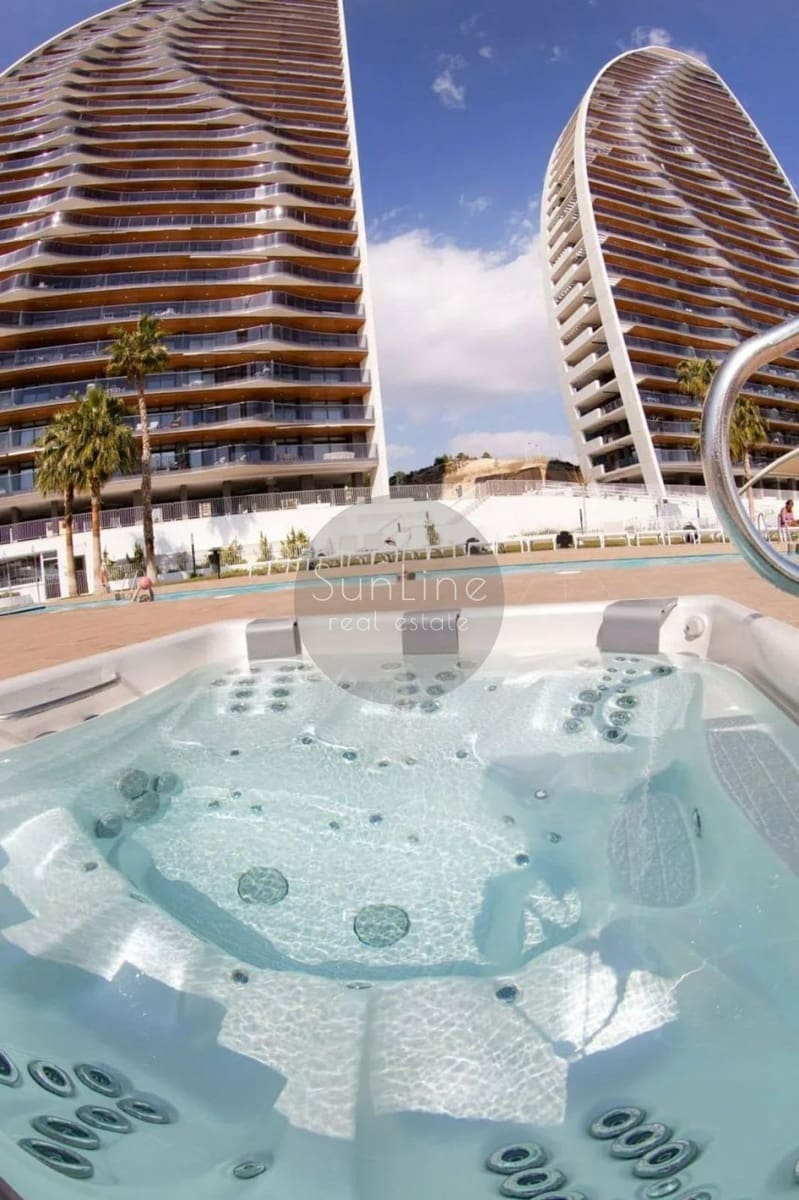 3 chambre Appartement à vendre à Benidorm avec piscine garage - 1 150 000 € (Ref: 10175301)