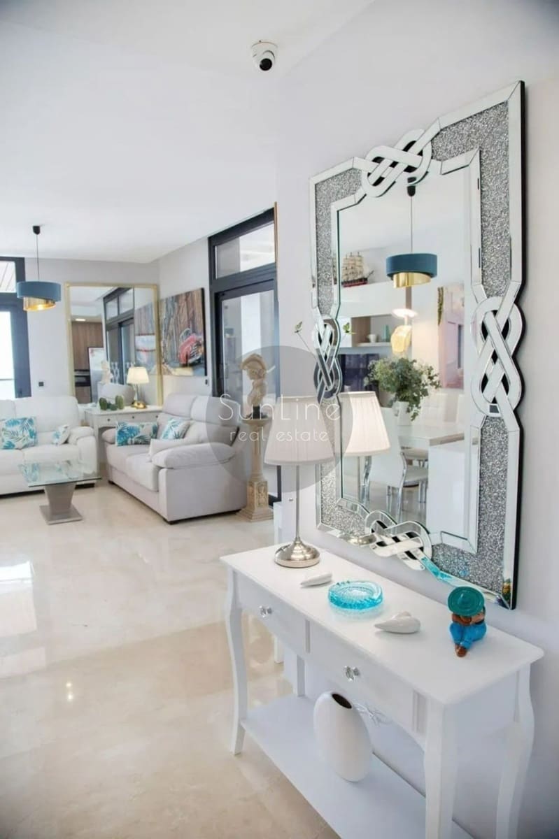 3 chambre Appartement à vendre à Benidorm avec piscine garage - 1 150 000 € (Ref: 10175301)