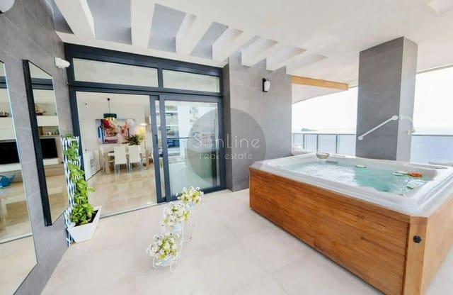3 chambre Appartement à vendre à Benidorm avec piscine garage - 1 150 000 € (Ref: 10175301)