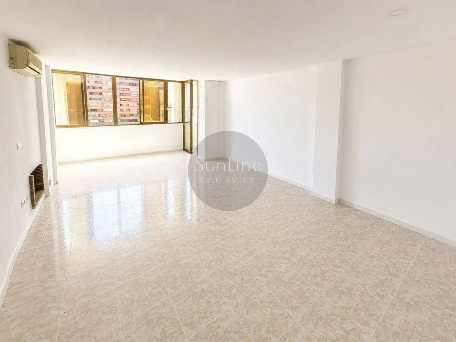 4 soveværelse Lejlighed til leje i Valencia by med garage - € 1.800 (Ref: 10175306)