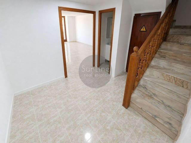 4 slaapkamer Flat te huur in Algiros, Valencia stad met garage - € 1.800 (Ref: 10175306)