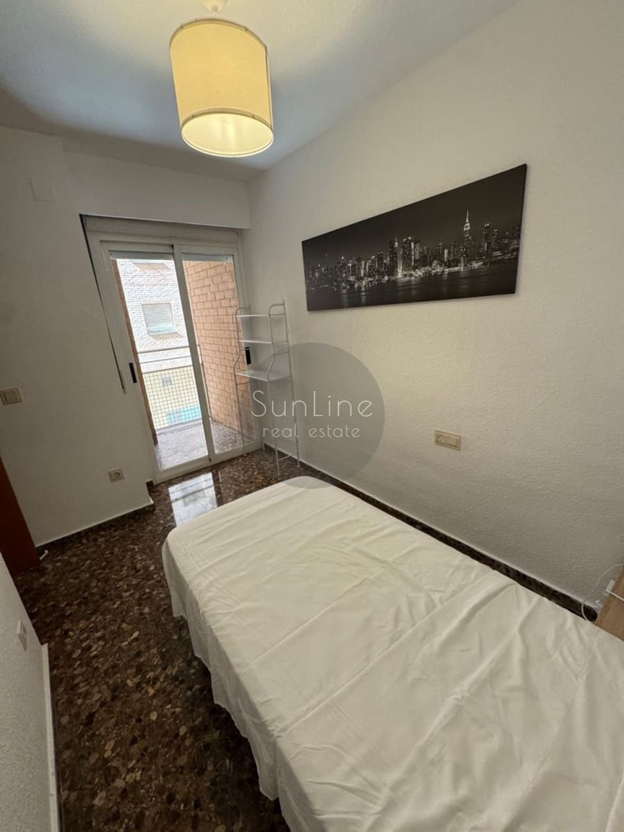 4 sypialnia Mieszkanie do wynajęcia w Miasto Walencja z basenem garażem - 1 695 € (Ref: 10175307)