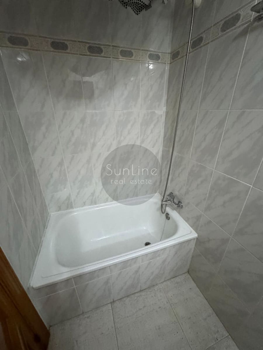 4 sypialnia Mieszkanie do wynajęcia w Miasto Walencja z basenem garażem - 1 695 € (Ref: 10175307)