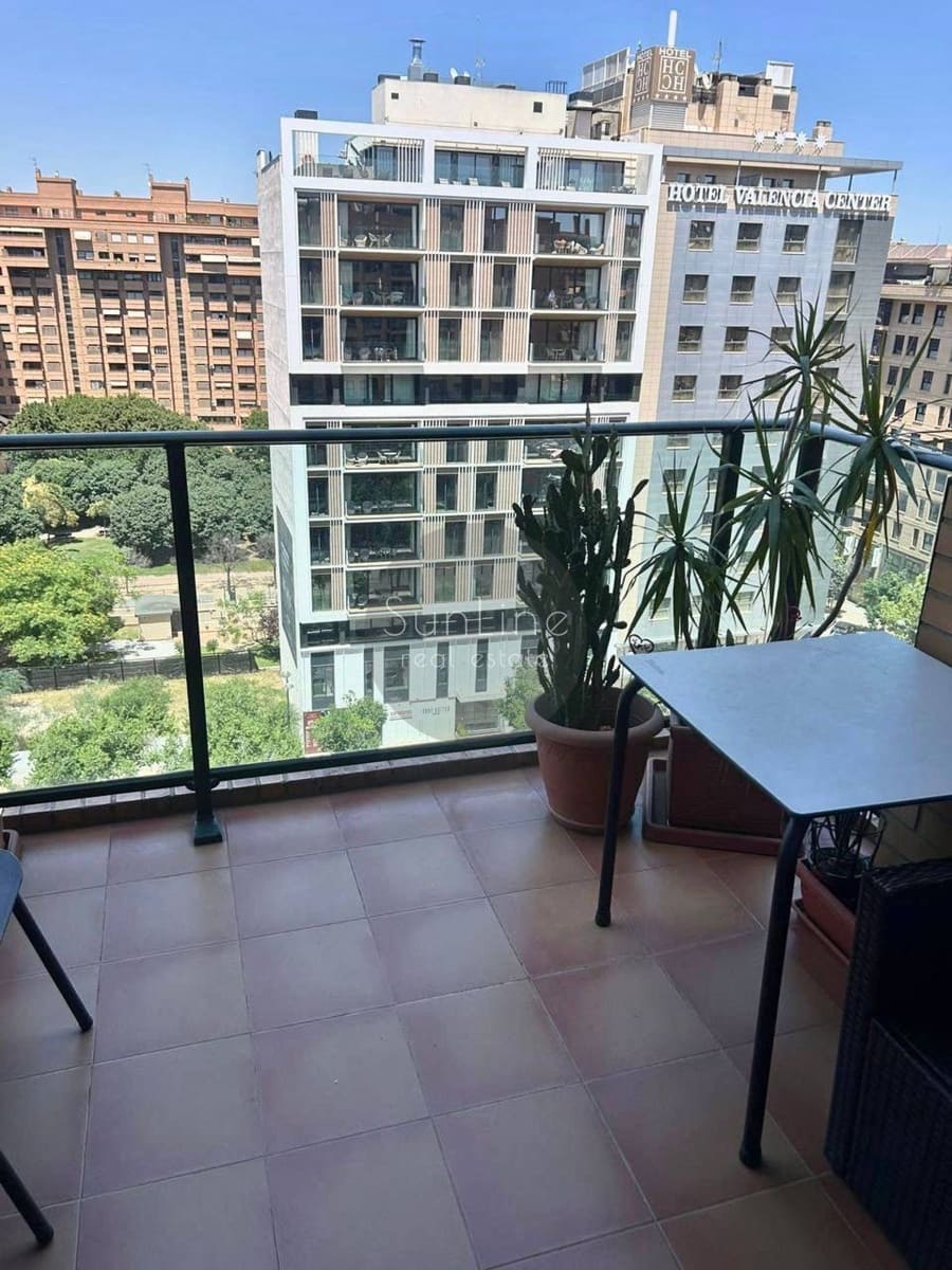 3 Zimmer Wohnung zu vermieten in Valencia Stadt mit Pool Garage - 2.700 € (Ref: 10175310)