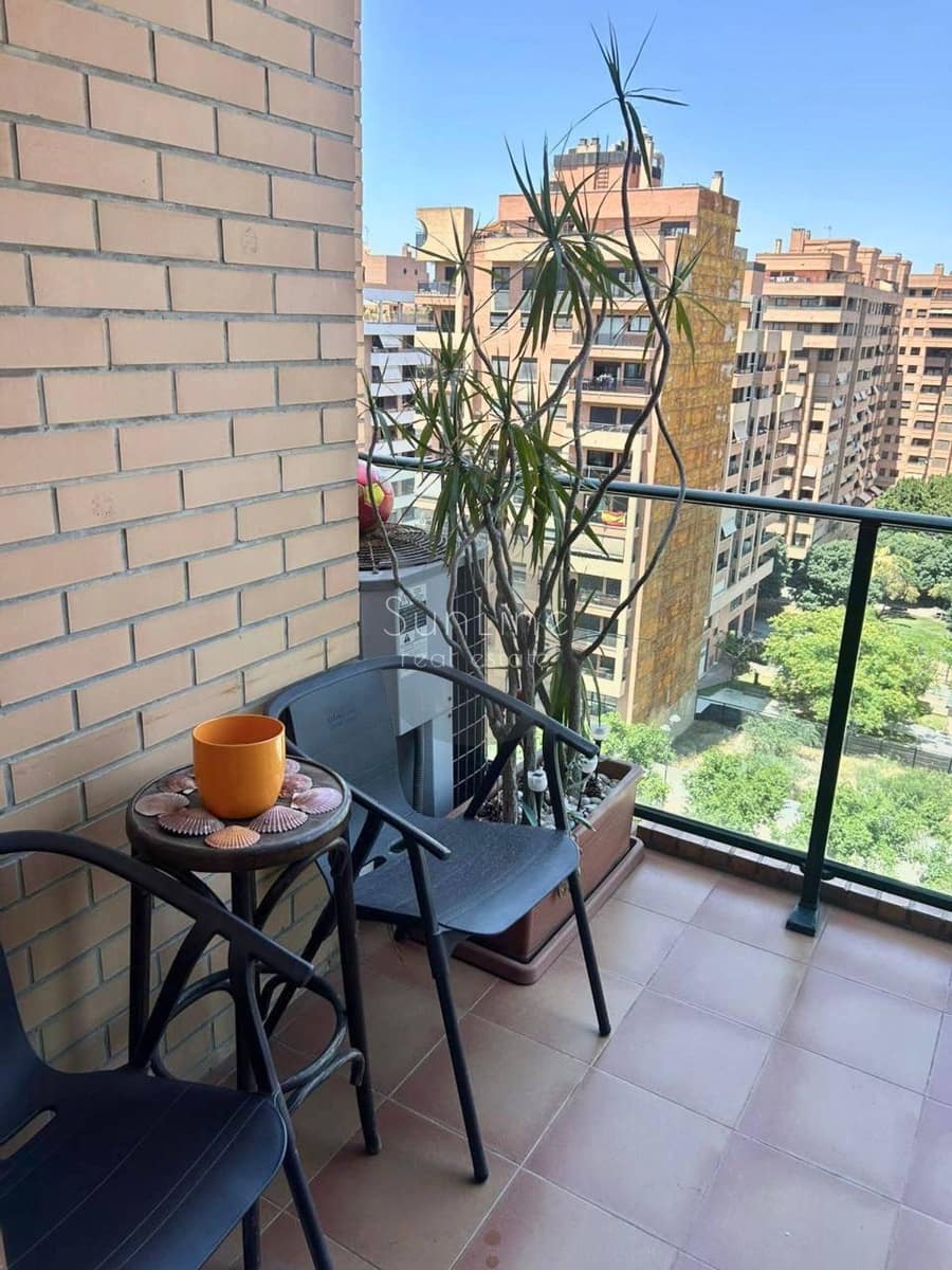 3 Zimmer Wohnung zu vermieten in Valencia Stadt mit Pool Garage - 2.700 € (Ref: 10175310)