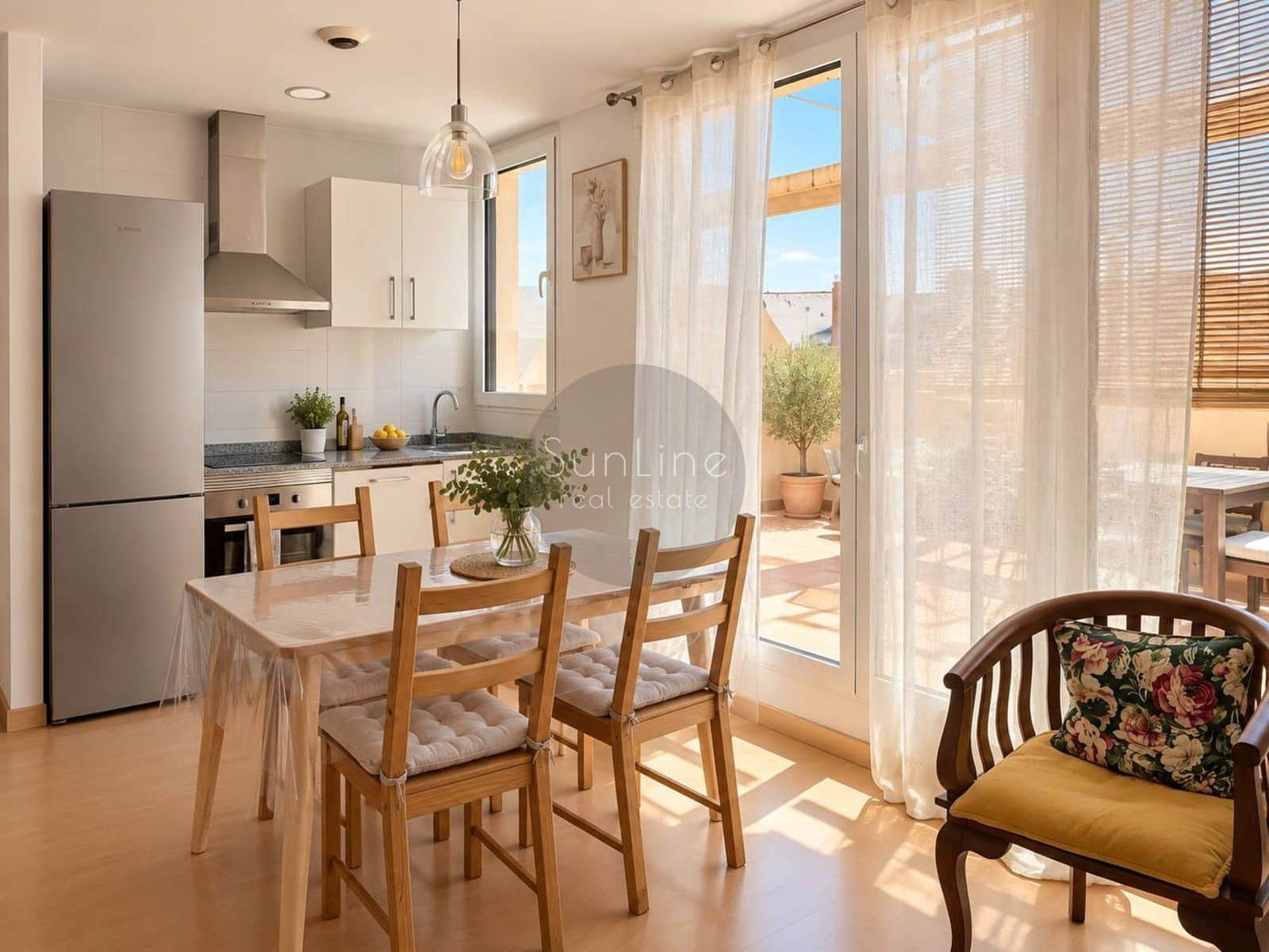2 quarto Apartamento para arrendar em Valencia cidade - 2 000 € (Ref: 10175312)