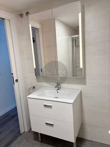 2 soveværelse Penthouse til leje i Valencia by med swimmingpool - € 1.650 (Ref: 10175314)