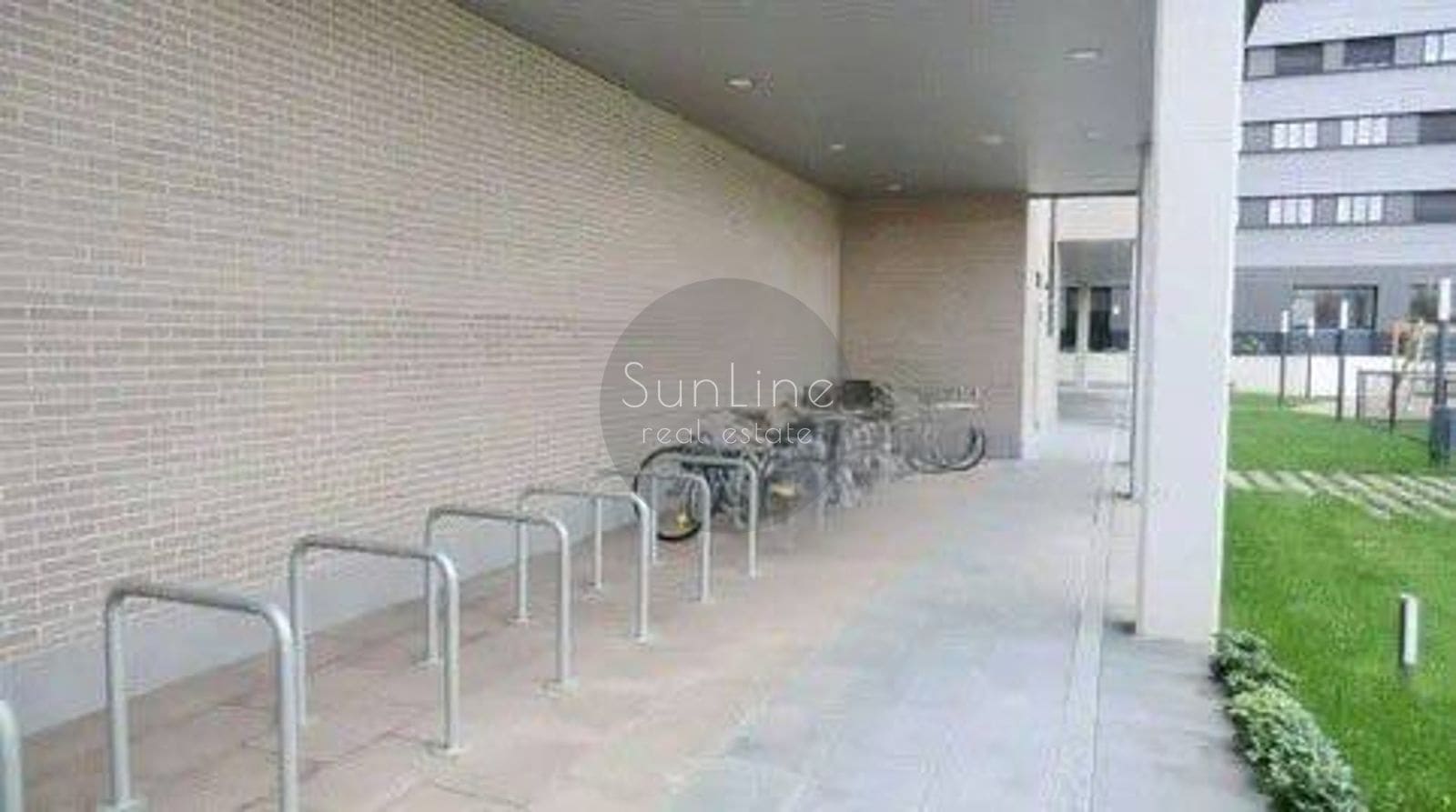 2 soveværelse Penthouse til leje i Valencia by med swimmingpool - € 1.650 (Ref: 10175314)