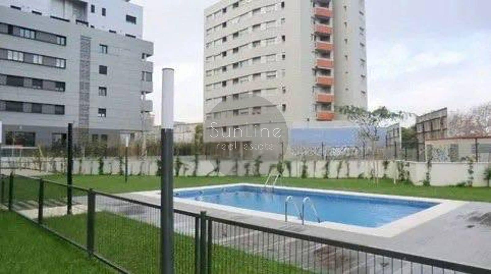 2 soveværelse Penthouse til leje i Valencia by med swimmingpool - € 1.650 (Ref: 10175314)