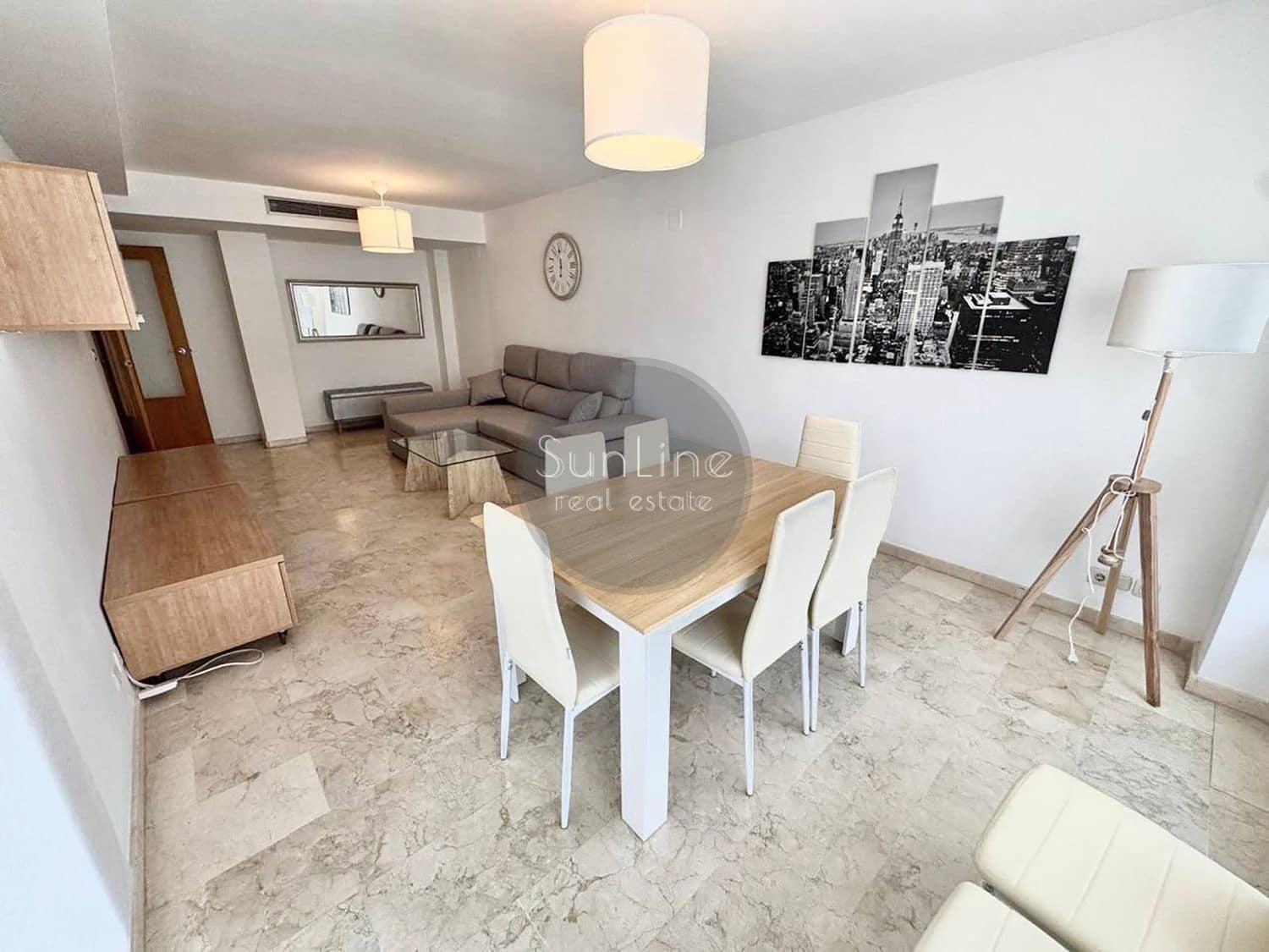 3 soverom Leilighet til leie i Valencia by med svømmebasseng garasje - € 2 095 (Ref: 10175320)
