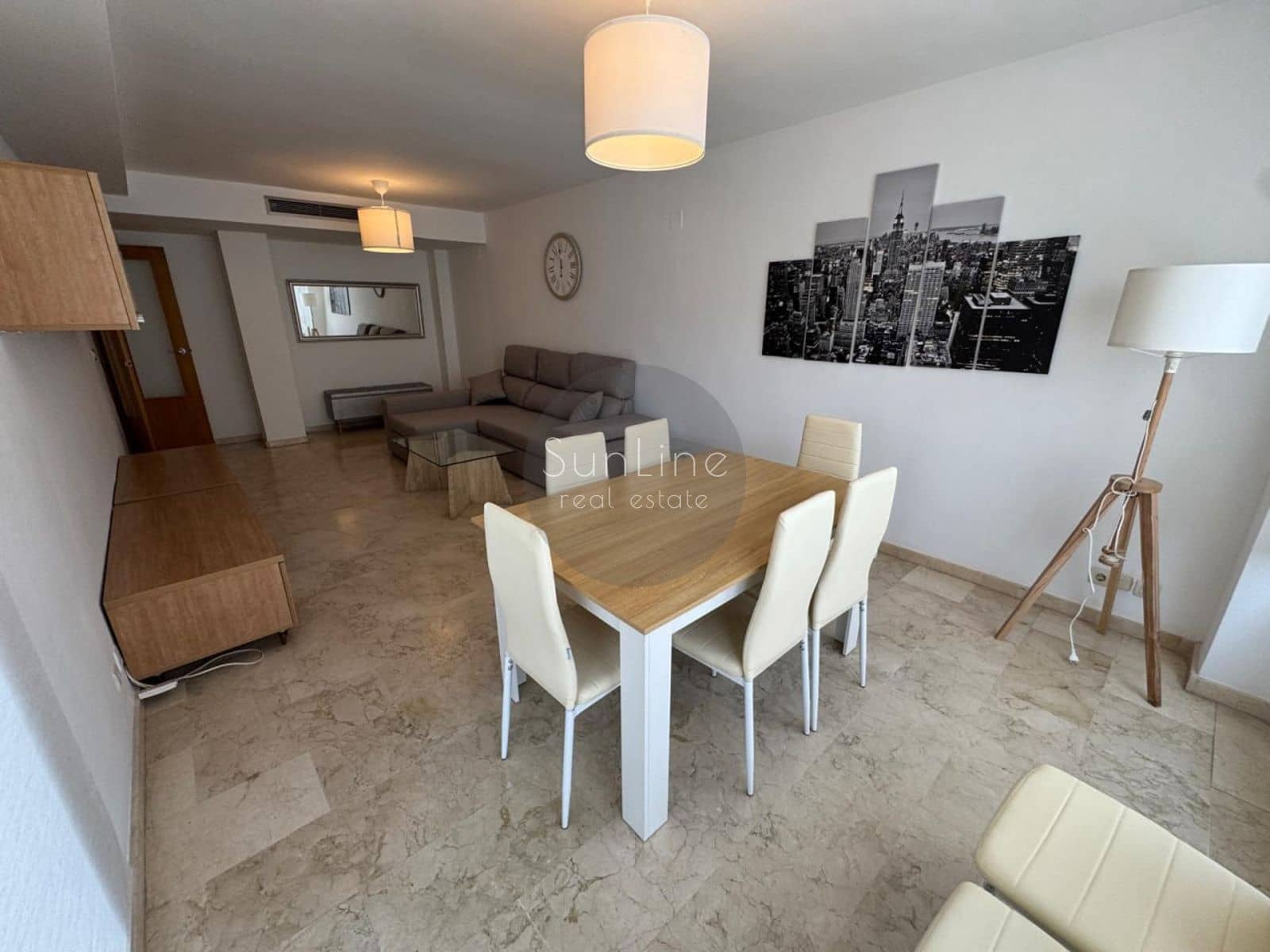 3 soverom Leilighet til leie i Valencia by med svømmebasseng garasje - € 2 095 (Ref: 10175320)