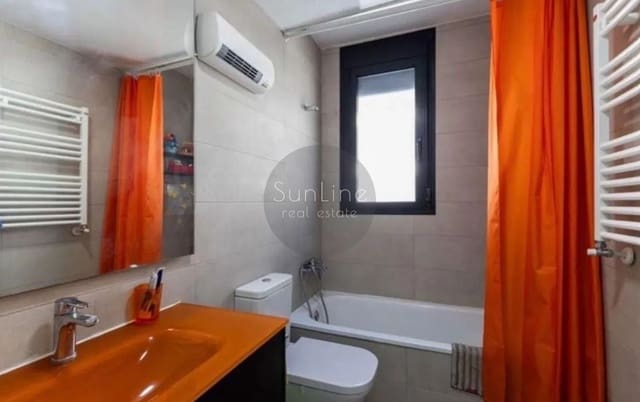 4 slaapkamer Huis te koop in Benicalap, Valencia stad met zwembad garage - € 865.000 (Ref: 10175322)
