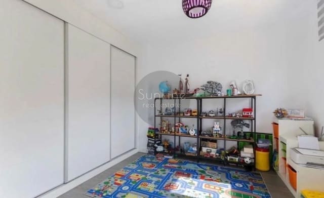 4 slaapkamer Huis te koop in Benicalap, Valencia stad met zwembad garage - € 865.000 (Ref: 10175322)