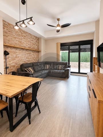 4 soveværelse Byhus til salg i Benicalap, Valencia by med swimmingpool garage - € 865.000 (Ref: 10175322)