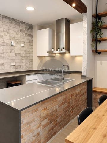 4 slaapkamer Huis te koop in Benicalap, Valencia stad met zwembad garage - € 865.000 (Ref: 10175322)