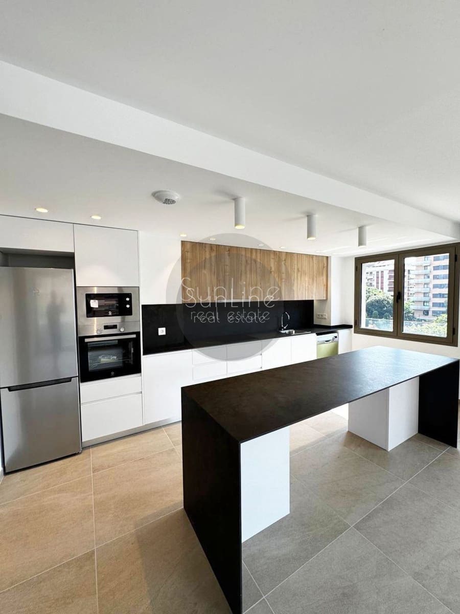 2 sypialnia Mieszkanie do wynajęcia w Miasto Walencja z garażem - 2 000 € (Ref: 10175323)