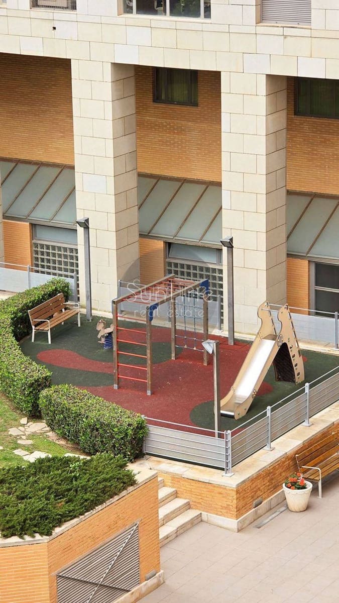 Piso de 4 habitaciones en València ciudad en venta con piscina garaje - 770.000 € (Ref: 10175324)