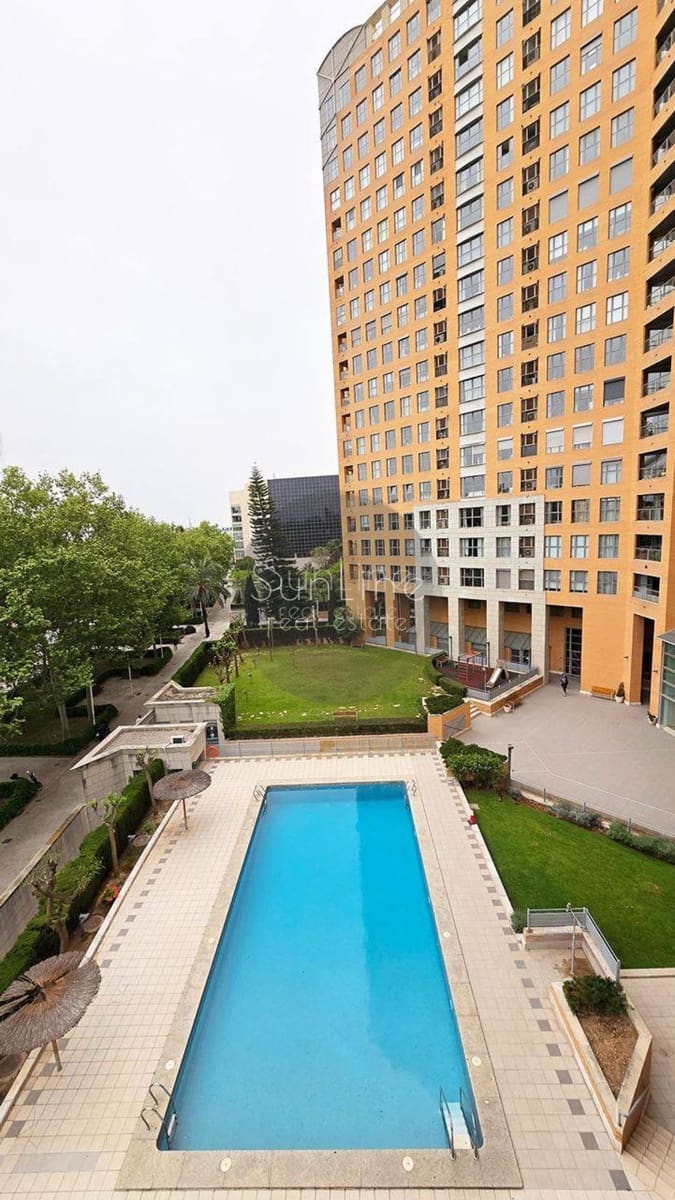 Piso de 4 habitaciones en València ciudad en venta con piscina garaje - 770.000 € (Ref: 10175324)