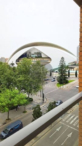 Piso de 4 habitaciones en València ciudad en venta con piscina garaje - 770.000 € (Ref: 10175324)