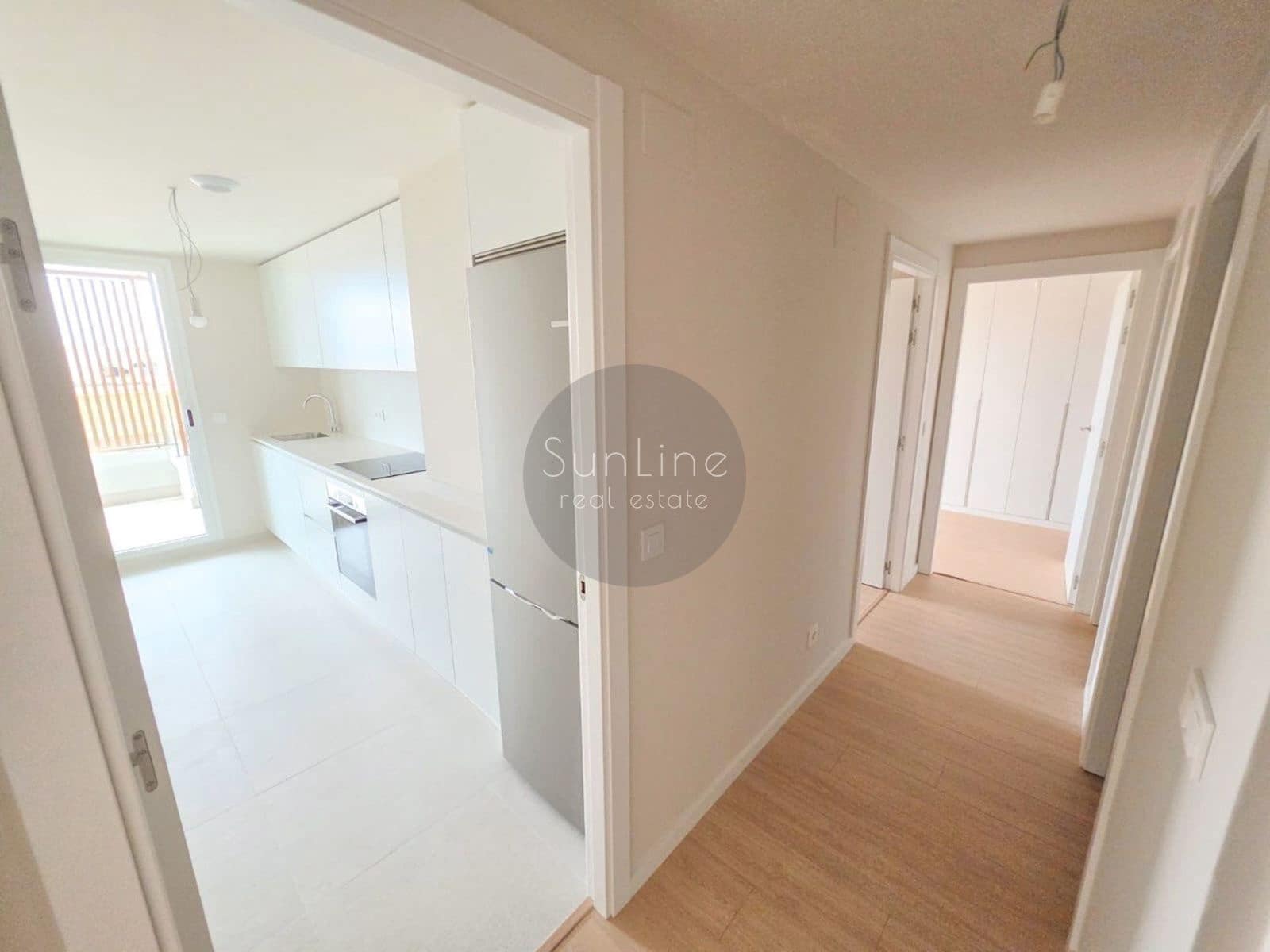 2 bedroom Flat for rent in Valencia city with pool garage - € 2,400 (Ref: 10175326)