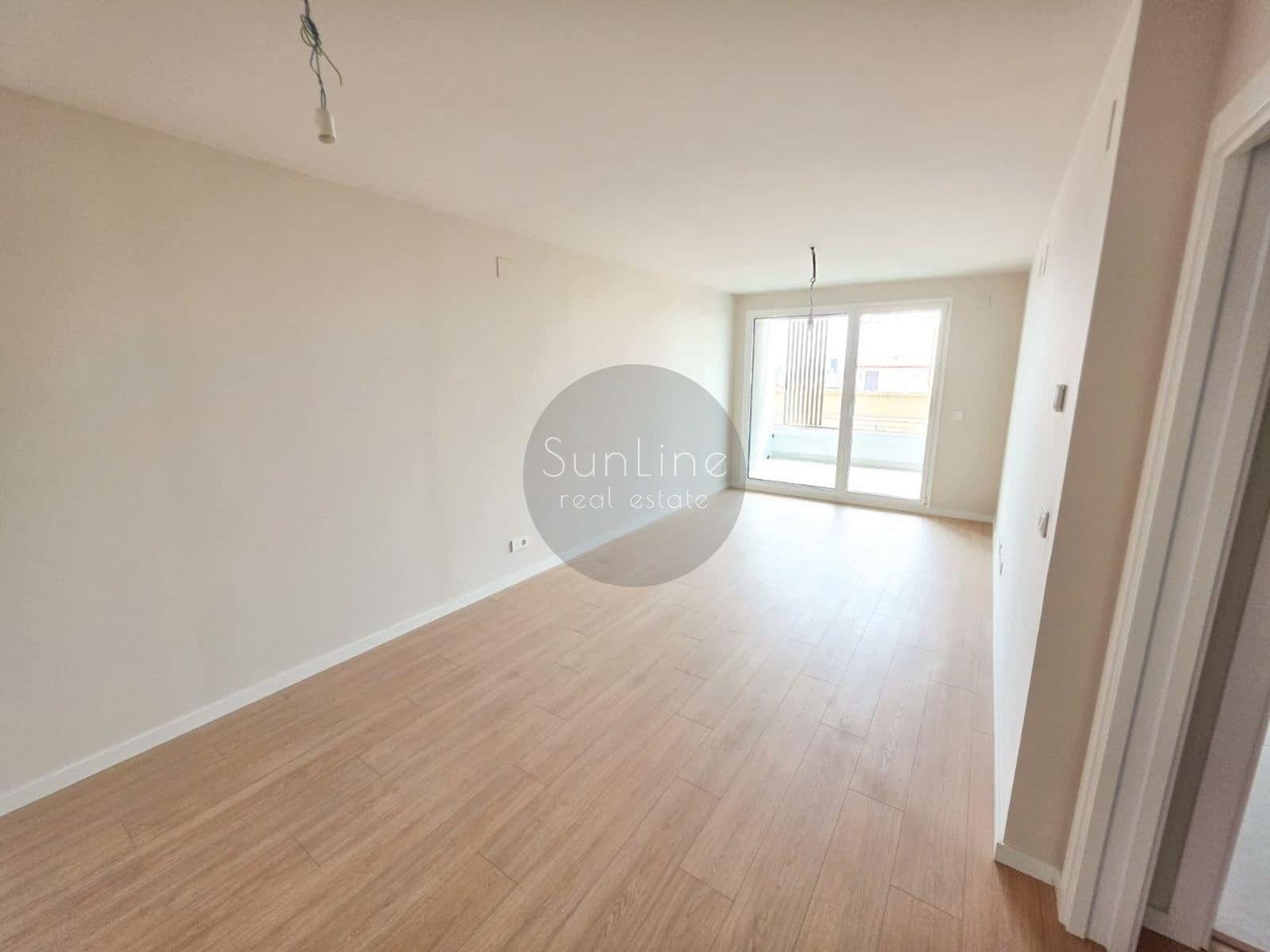 2 bedroom Flat for rent in Valencia city with pool garage - € 2,400 (Ref: 10175326)