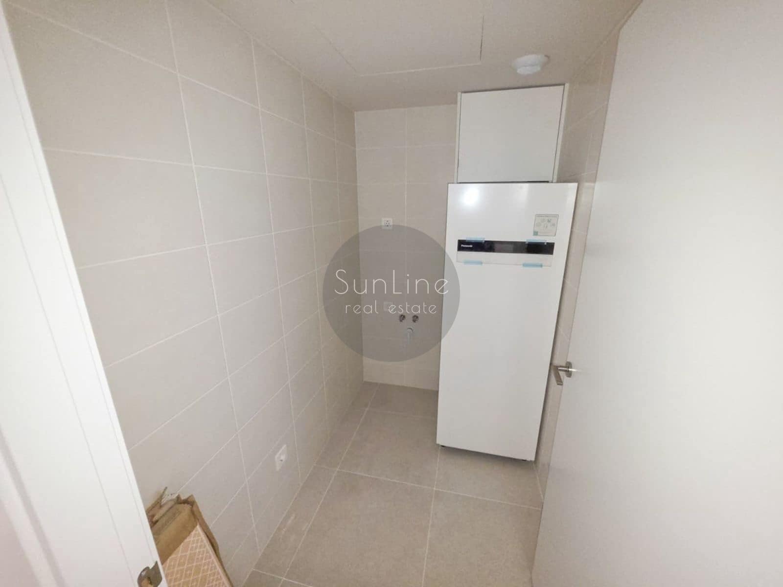 2 bedroom Flat for rent in Valencia city with pool garage - € 2,400 (Ref: 10175326)