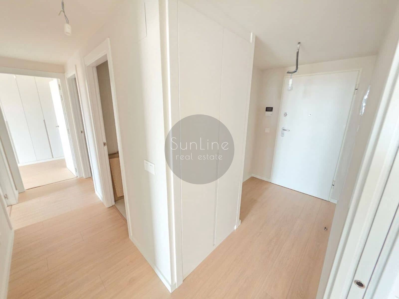 2 bedroom Flat for rent in Valencia city with pool garage - € 2,400 (Ref: 10175326)