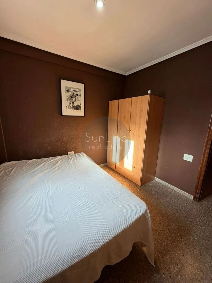 4 bedroom Flat for sale in Quart de Poblet - € 179,000 (Ref: 10175330)