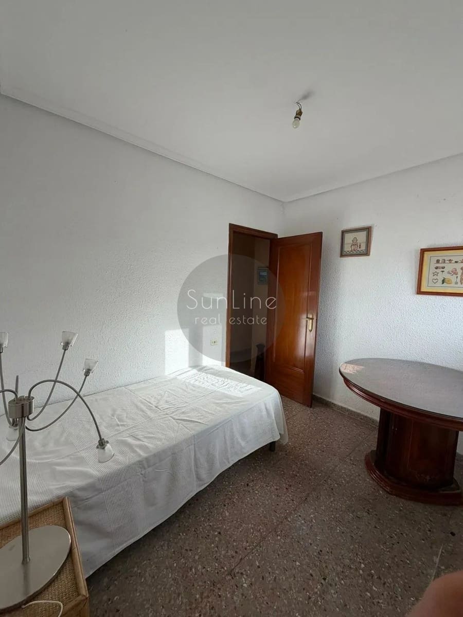 4 bedroom Flat for sale in Quart de Poblet - € 179,000 (Ref: 10175330)