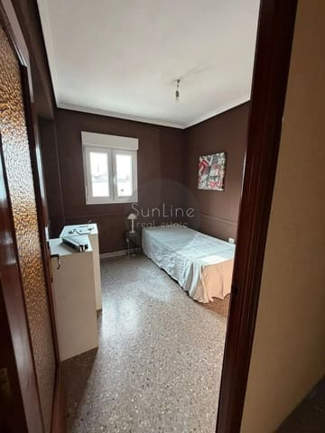 4 bedroom Flat for sale in Quart de Poblet - € 179,000 (Ref: 10175330)