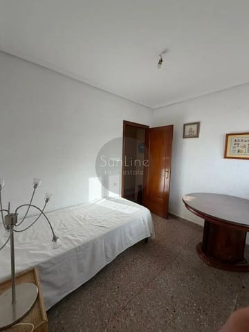 4 bedroom Flat for sale in Quart de Poblet - € 179,000 (Ref: 10175330)