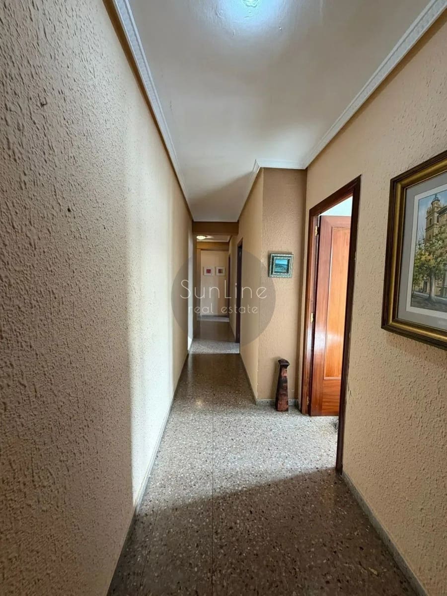4 bedroom Flat for sale in Quart de Poblet - € 179,000 (Ref: 10175330)