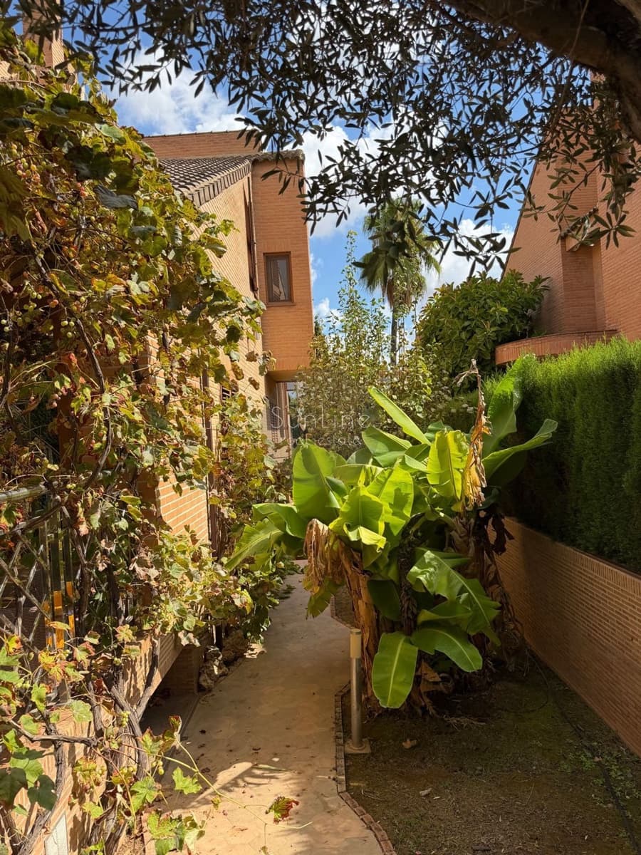 6 quarto Moradia para venda em Betera com piscina garagem - 999 000 € (Ref: 10175333)