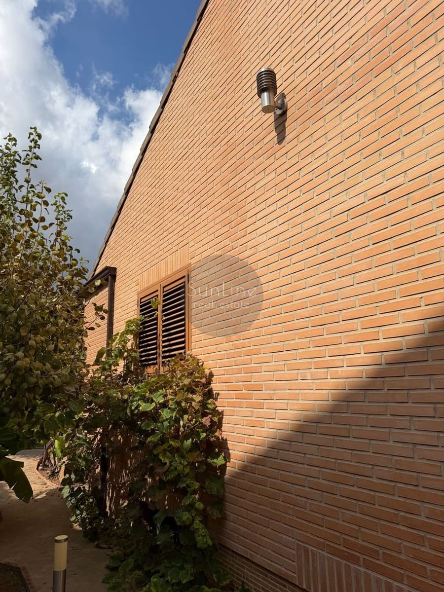 6 quarto Moradia para venda em Betera com piscina garagem - 999 000 € (Ref: 10175333)