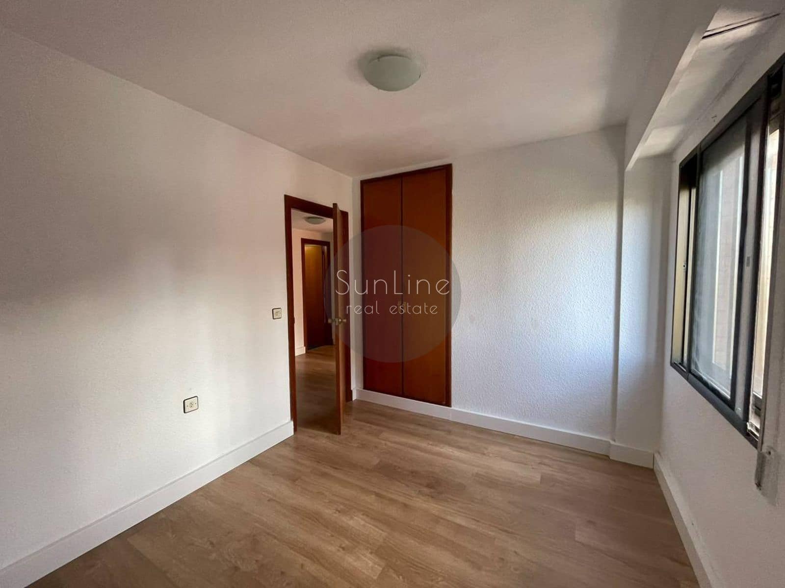 3 soverom Leilighet til leie i Valencia by - € 1 400 (Ref: 10175335)