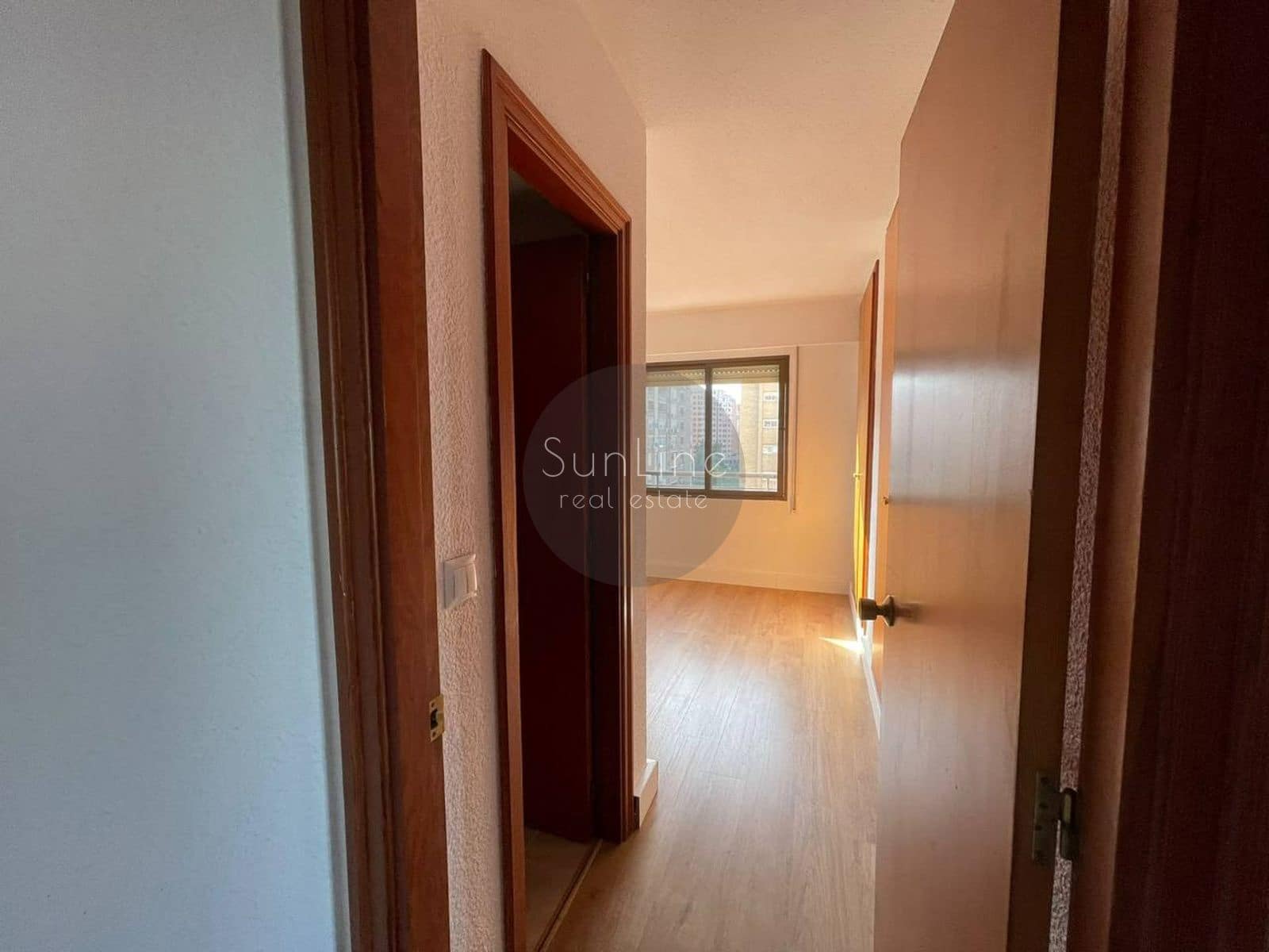3 soverom Leilighet til leie i Valencia by - € 1 400 (Ref: 10175335)