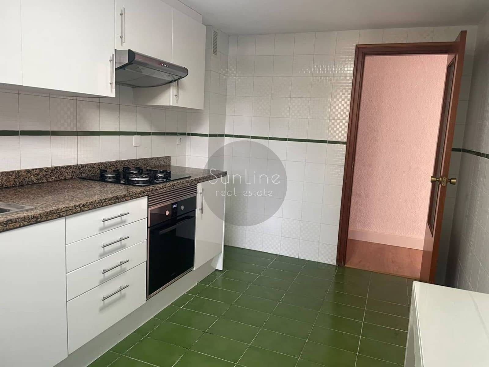 3 soverom Leilighet til leie i Valencia by - € 1 400 (Ref: 10175335)
