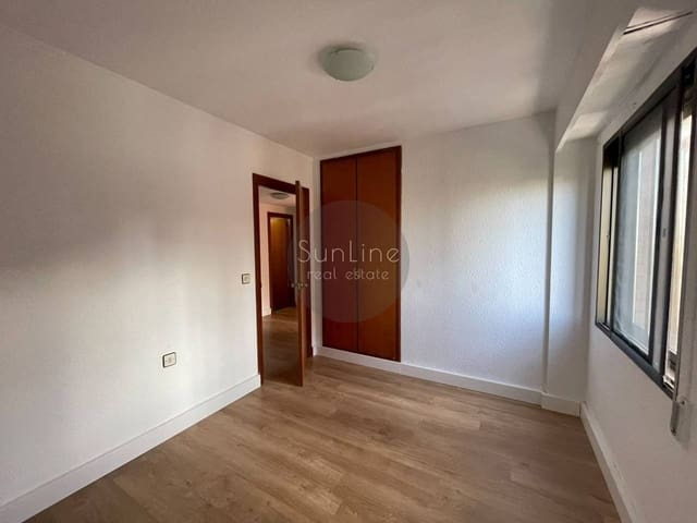 3 quarto Apartamento para arrendar em Valência cidade - 1 400 € (Ref: 10175335)