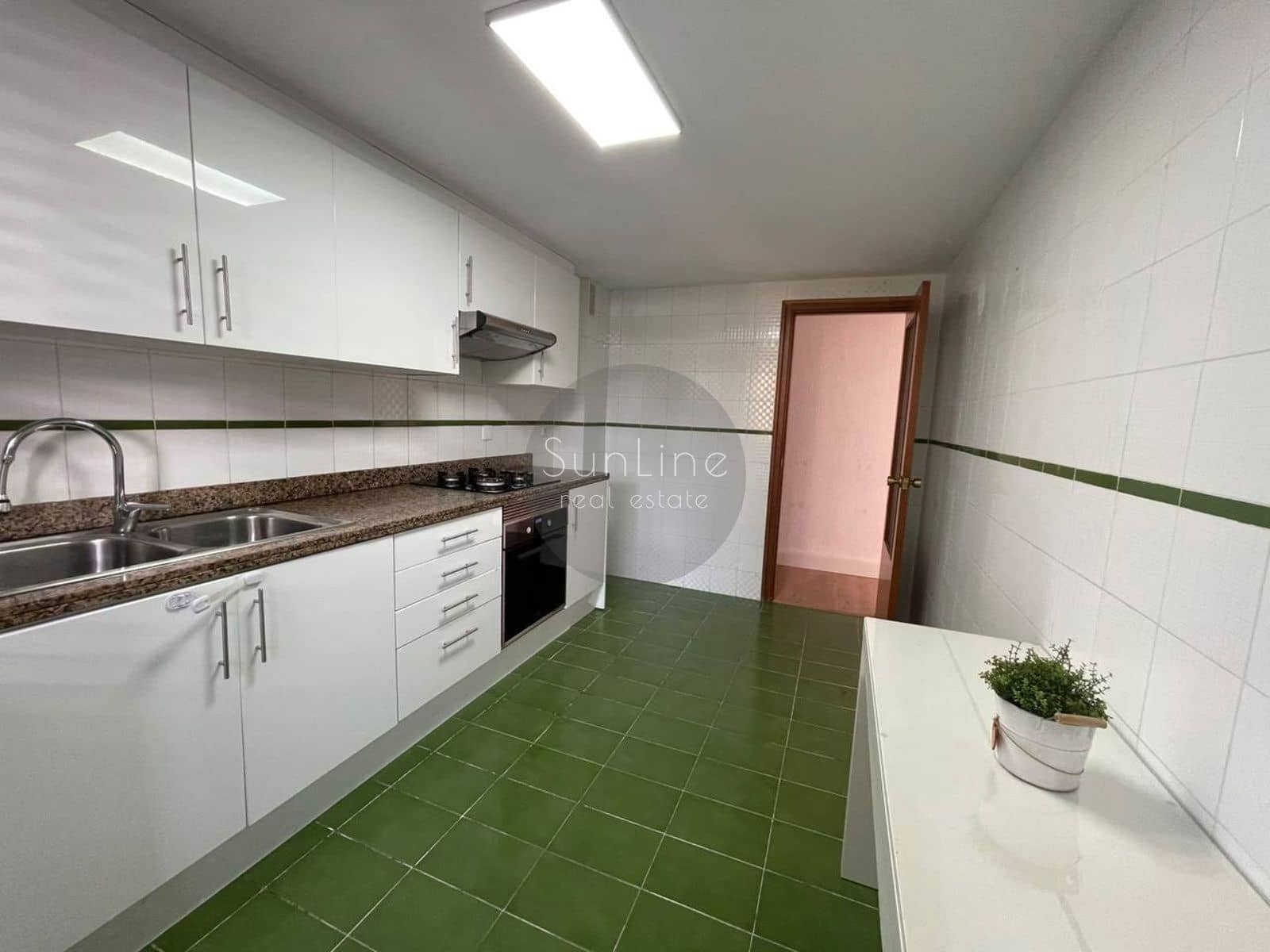 3 soverom Leilighet til leie i Valencia by - € 1 400 (Ref: 10175335)