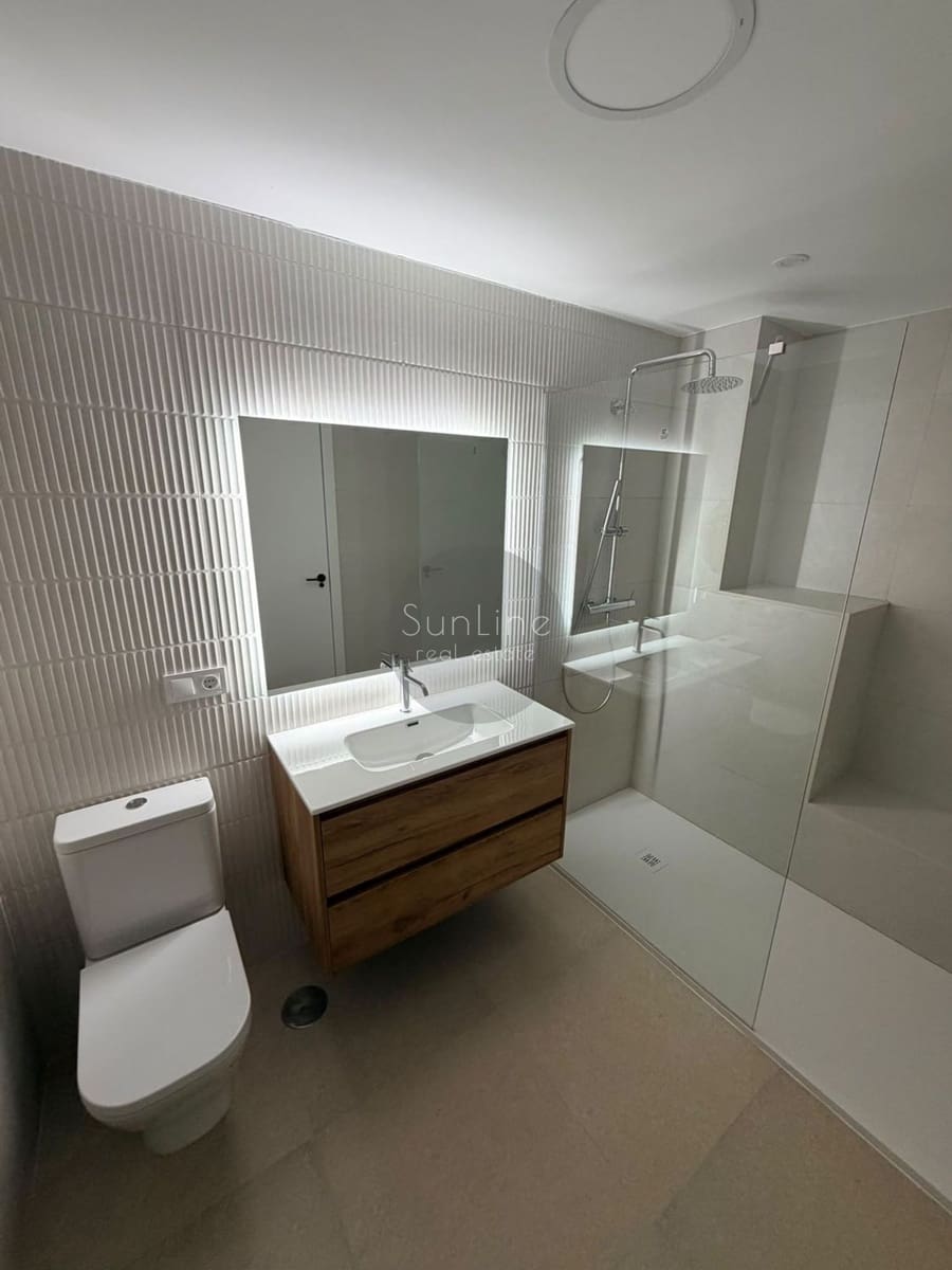 3 Zimmer Wohnung zu vermieten in Valencia Stadt mit Pool - 2.350 € (Ref: 10175336)