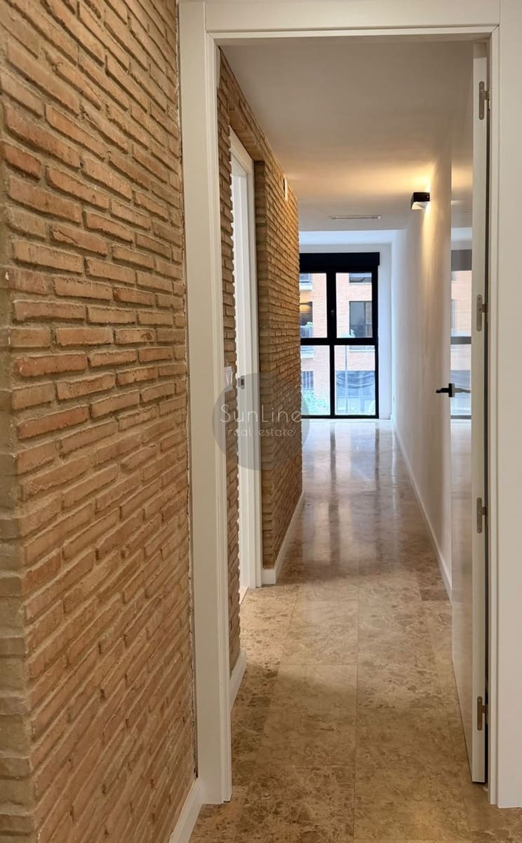 3 Zimmer Wohnung zu vermieten in Valencia Stadt mit Pool - 2.350 € (Ref: 10175336)