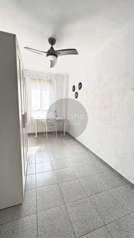 3 quarto Apartamento para arrendar em Quatre Carreres, Valência cidade - 1 300 € (Ref: 10175338)